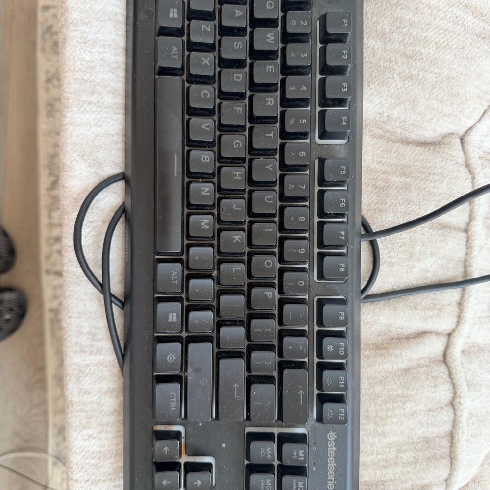 Black Wired Keyboard